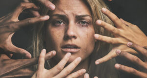 Read more about the article Violência contra a mulher: quando a dor transcende a matéria